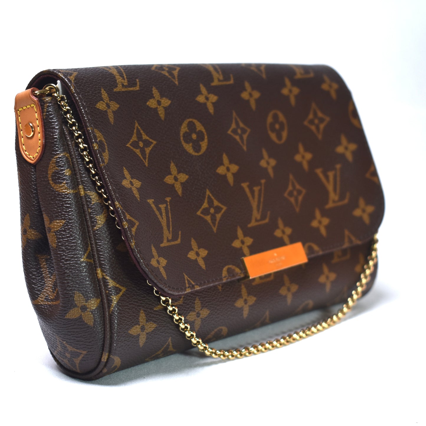 Louis Vuitton Favorite MM crossbody bag