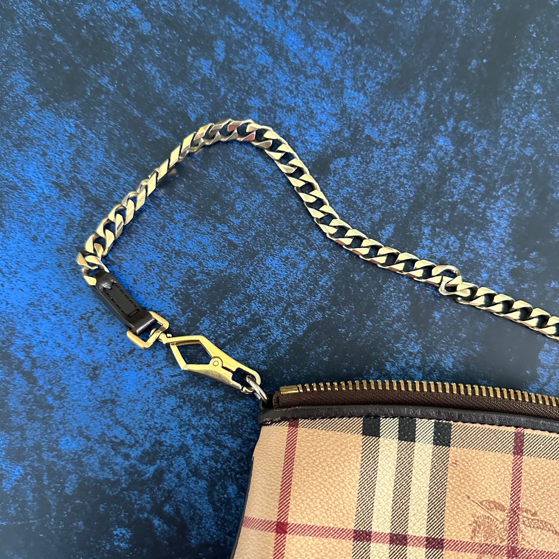 Pre-owned Burberry Pochette Chain Bag Haymarket Check Coated